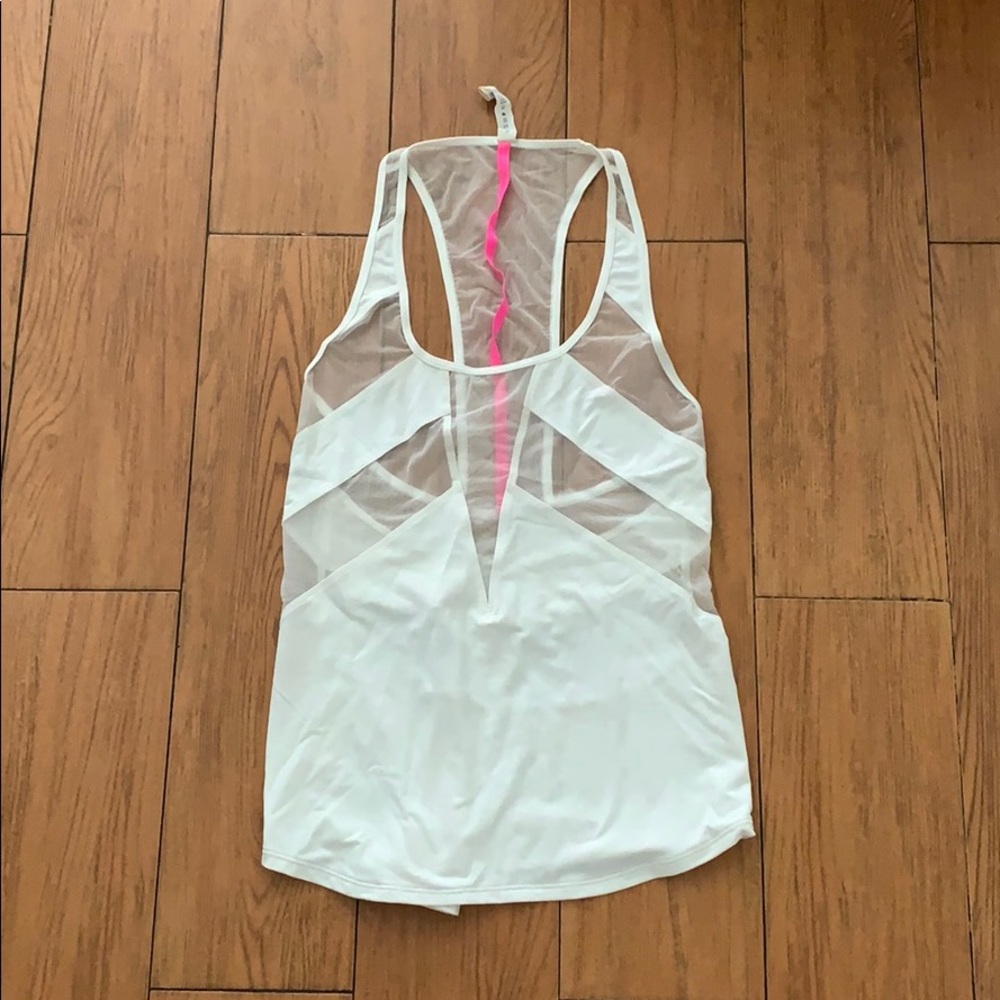 White mesh lululemon tank top size 2